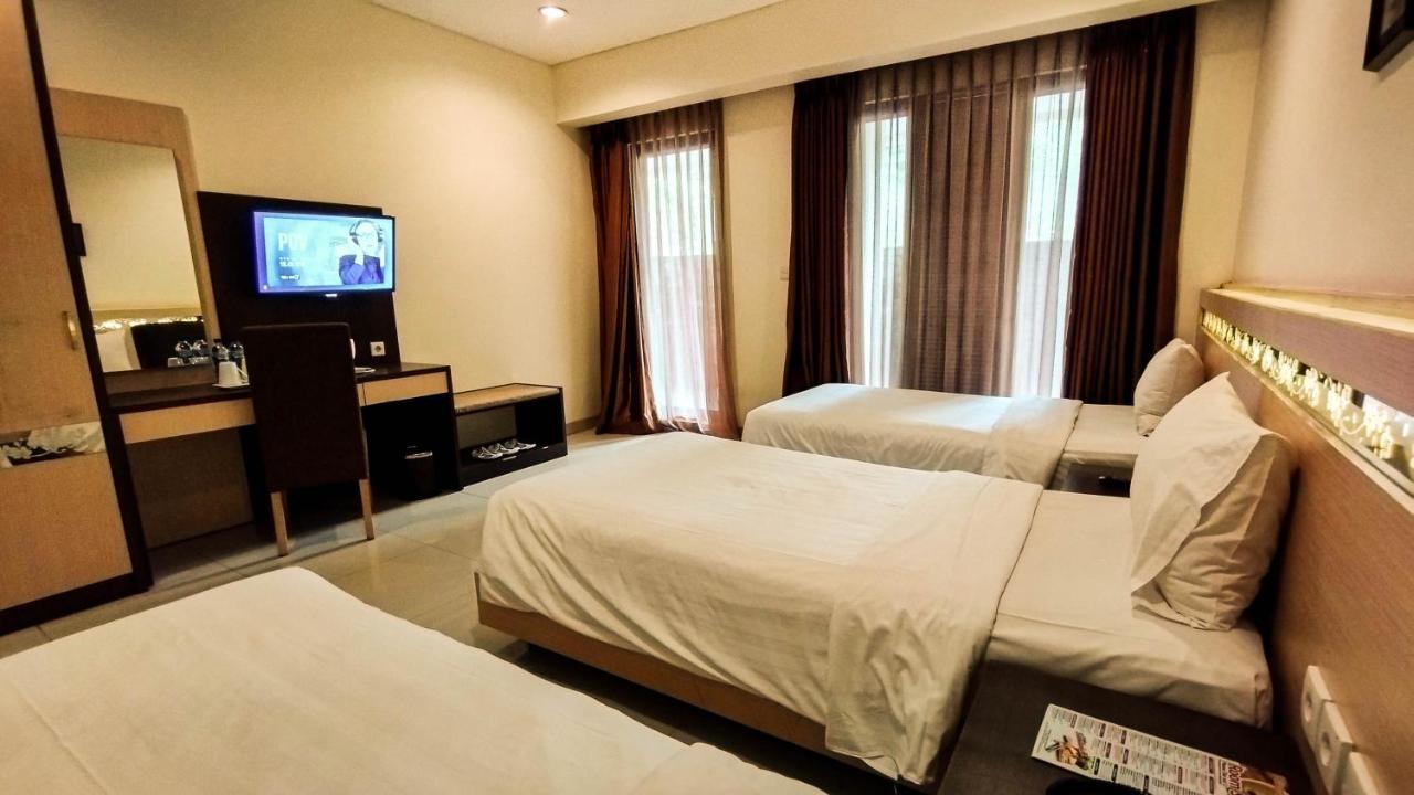Lembah Permai Resort Sindanglaya エクステリア 写真